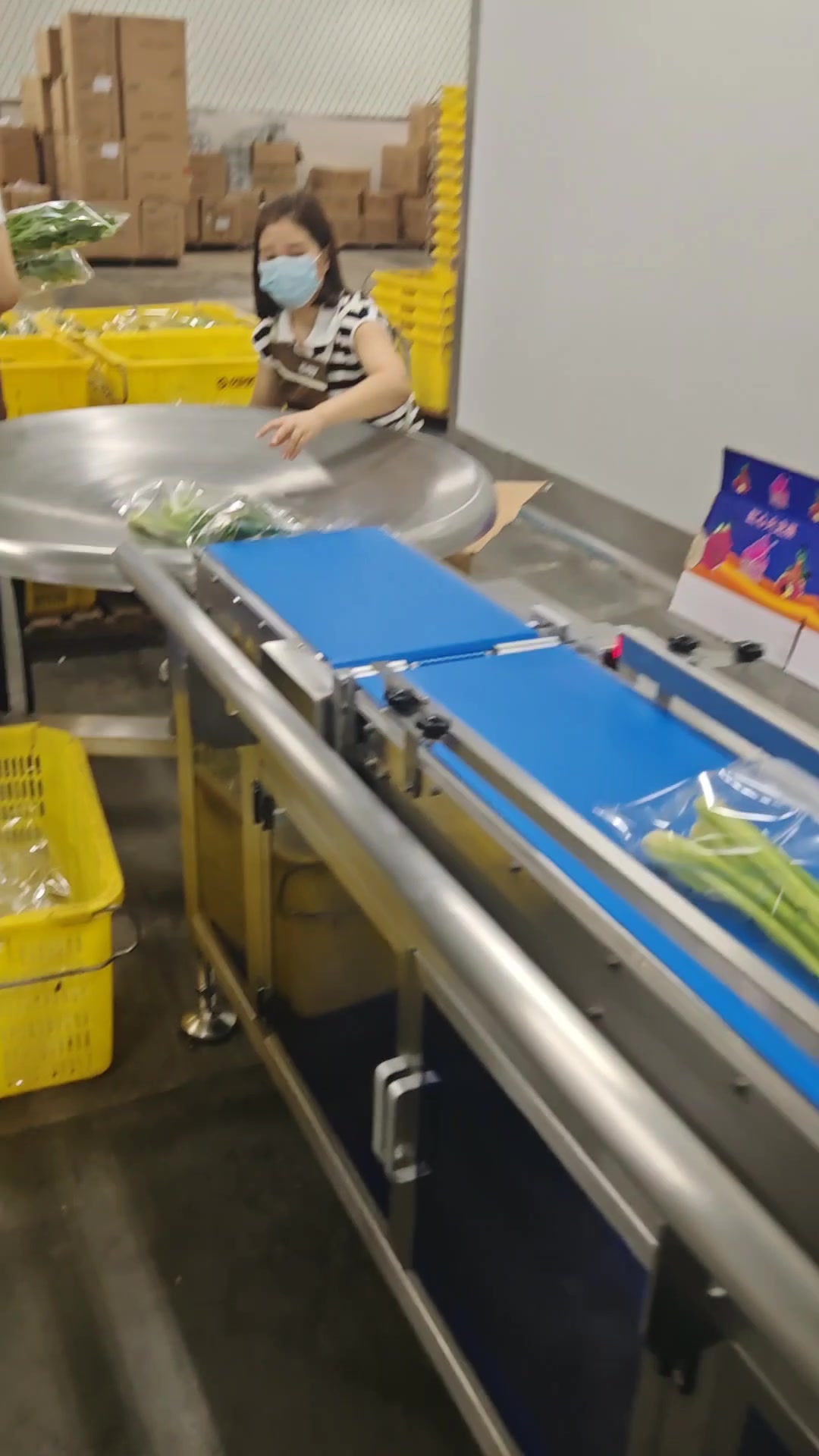 超市全品类包装机蔬菜称重贴标机超市发胖东来蔬果包装机
