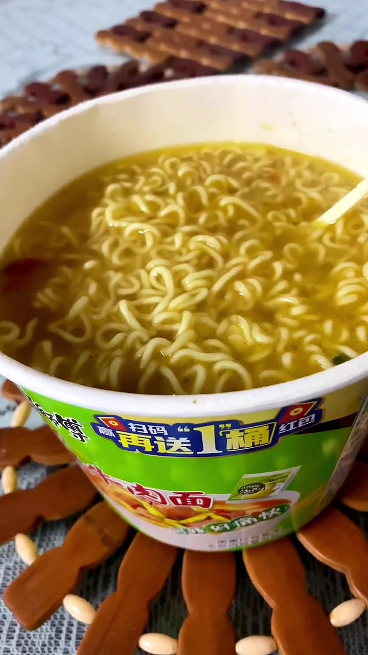 康师傅泡椒泡面very nice