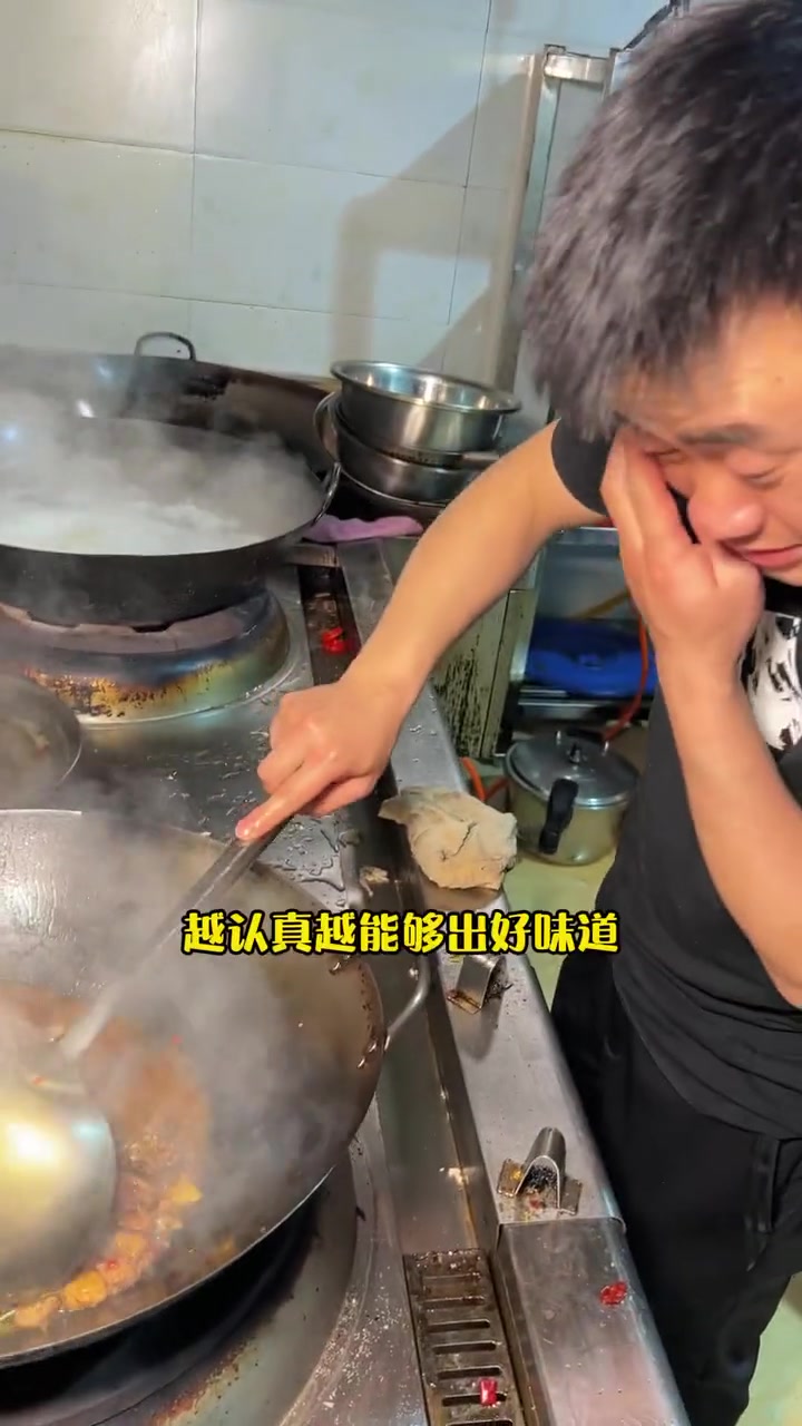 天热了，到了喝啤酒的时候了。建议大家学习一下，这个啤酒鸭的做法