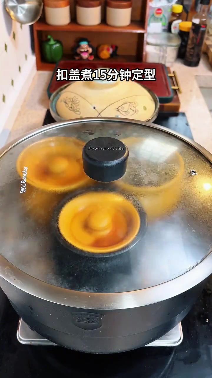 冬天总要做一次瓦罐汤尝尝吧，做法简单，汤特别鲜