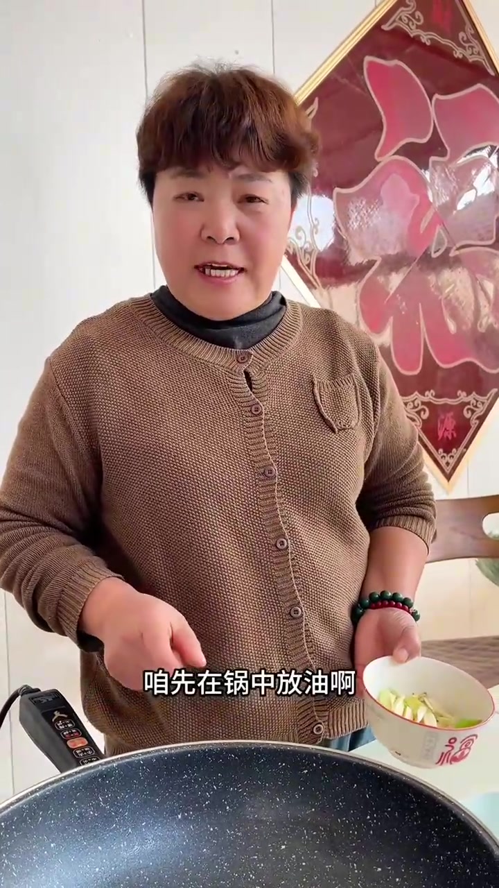 又到了辣菜大量上市的时候了，做点辣菜咸菜，嘎嘎好吃