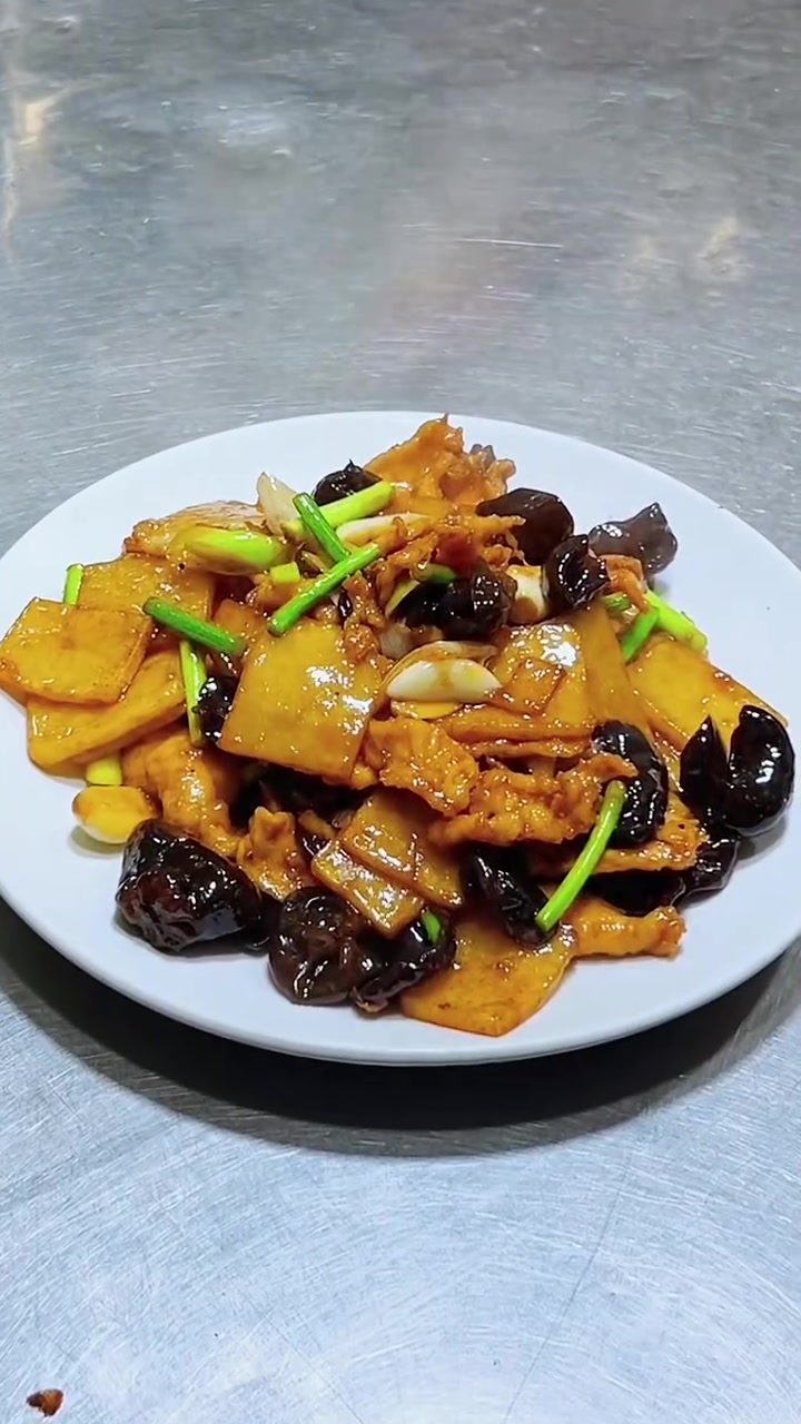 嘎嘎好吃的一道家常菜“过油肉土豆片”你值得拥有