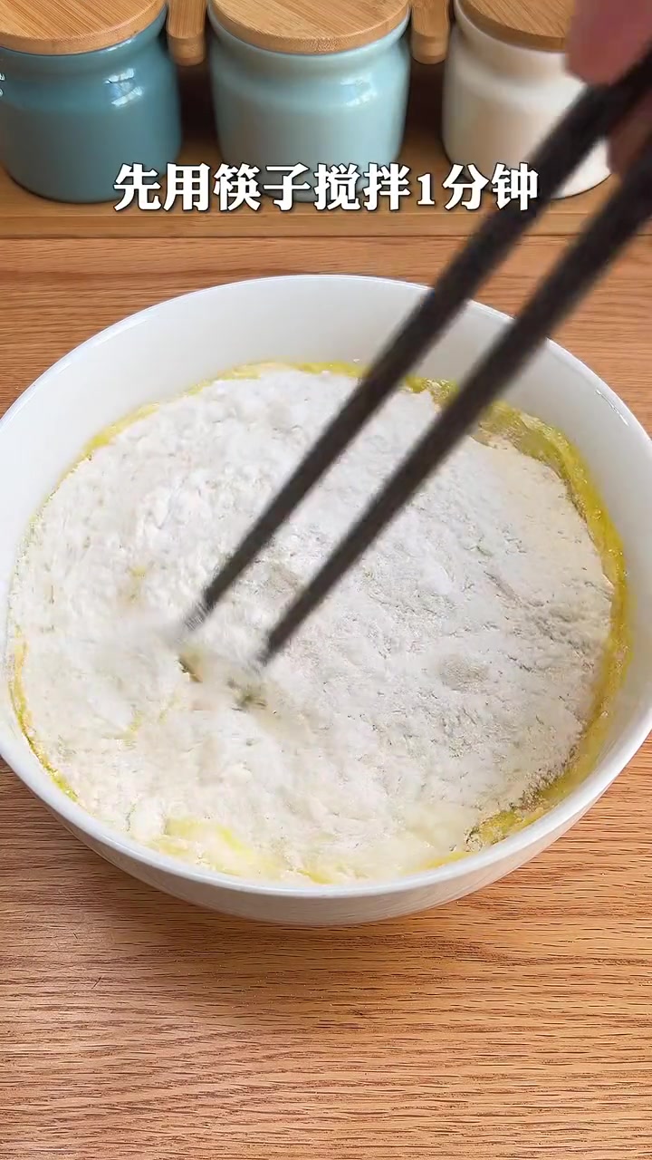 家里有鸡蛋和电饭煲就能做好吃的蛋糕！