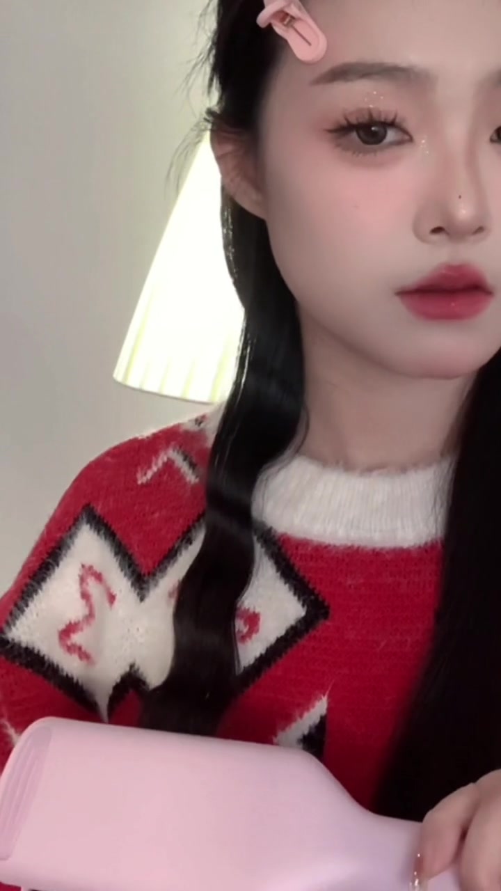 卷发跟练！这个蛋蛋卷太有氛围啦，和冬天、圣诞都好配