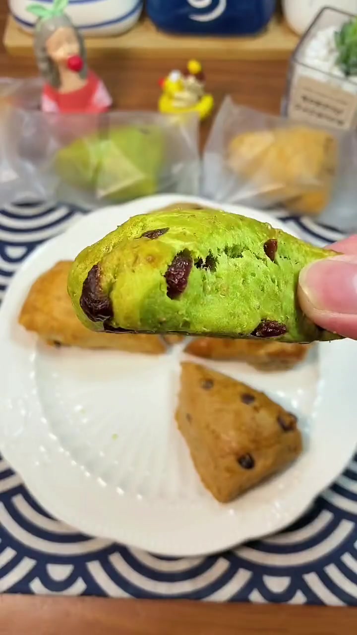 全麦面包吃腻了吧，试试这个全麦司康！全新口味，好吃还