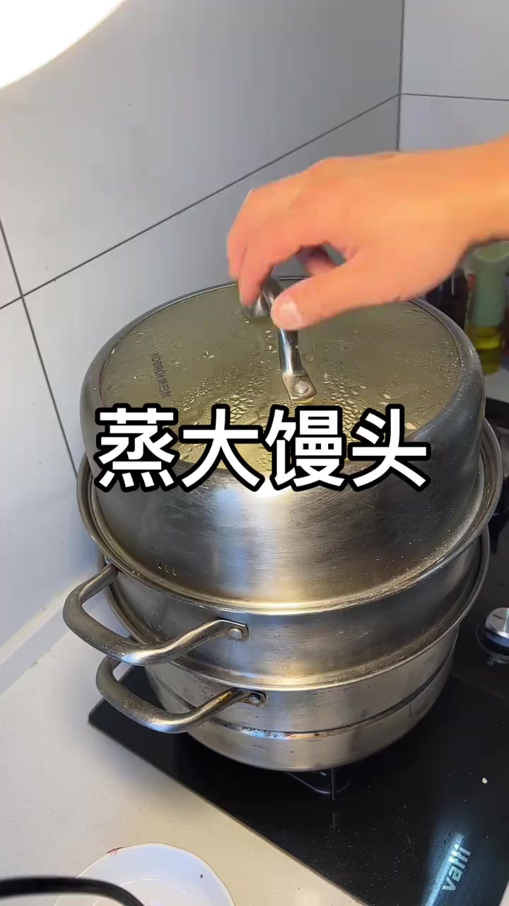 怎么蒸出一锅大馒头，怎么做出一锅又软又香的馒头
