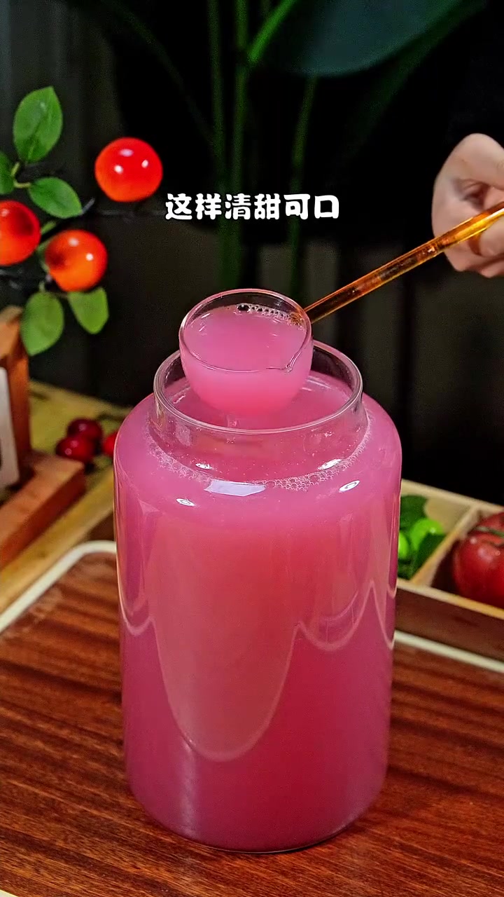 很多家人都不知道，葡萄酒的做法原来这么简单，清甜可口酒水丰富