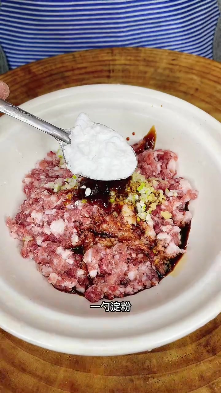酸菜肉丸汤酸溜溜喝一口绝了
