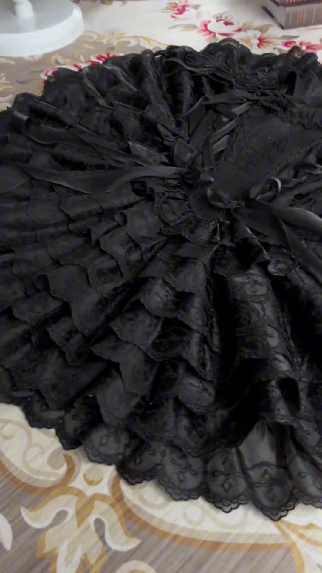 你的黑色小天鹅裙子来啦！