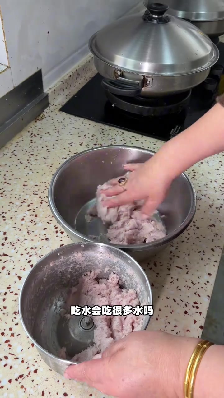 威海的季节限定四个牙鱼水饺