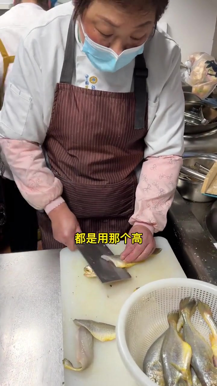 隐藏在街边的老上海馄饨店