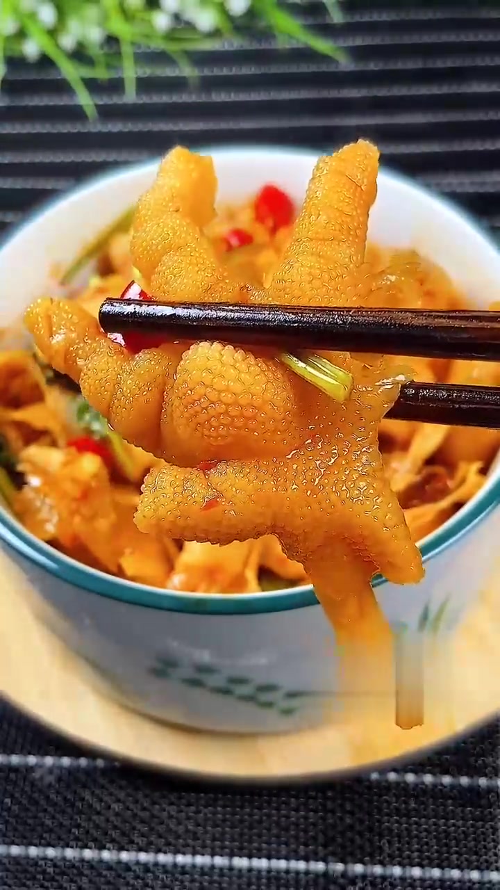 酸辣鸡爪的秘制配方怎么调