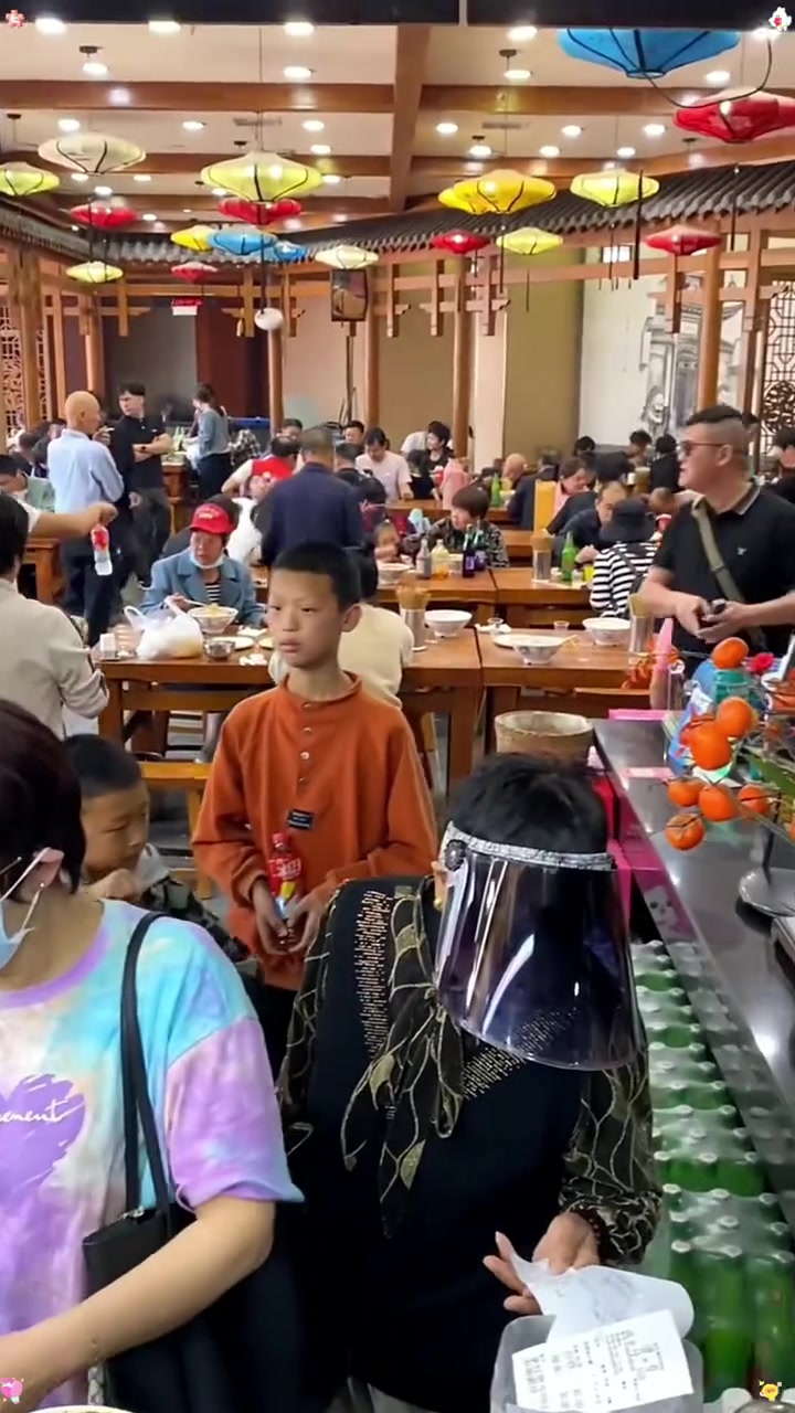 如果你早上起来懒得做早餐，那你赶紧来试试这款葱油拌面酱