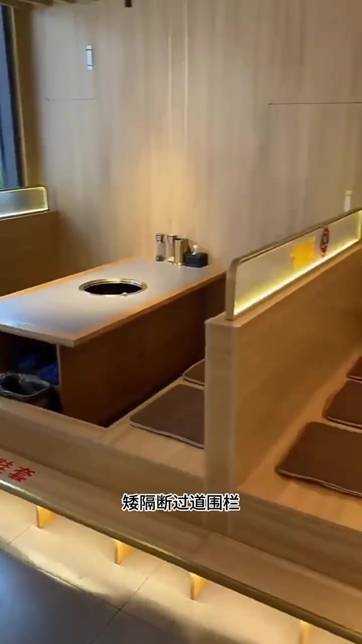 长虹玻璃隔断现代简约铁艺入户玄关客厅屏风洗手台镂空置物遮挡墙