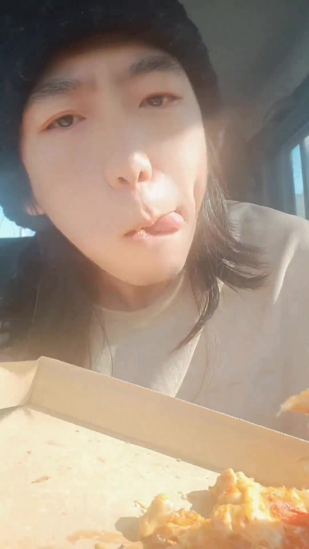 1300大卡10寸薄底披萨，连边都能吃掉