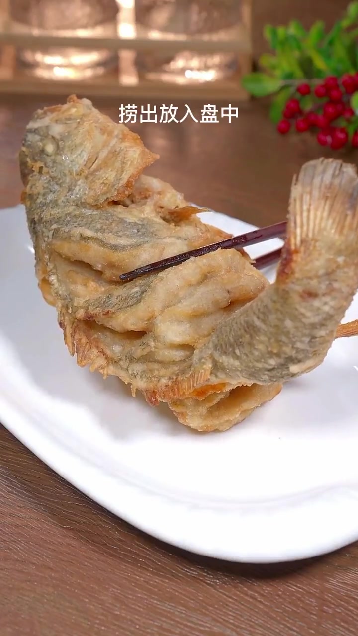 马上过年了，很多人不会做糖醋鱼，今天教一个简单的方法