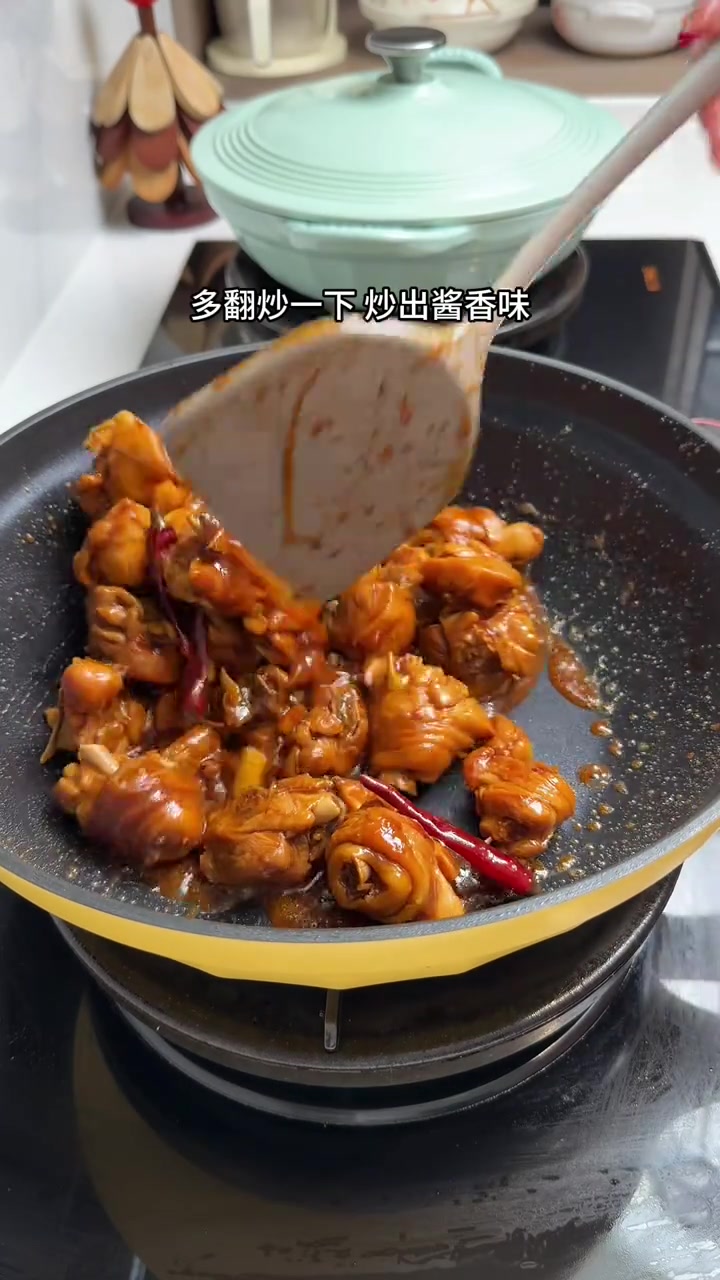 家庭版鸡公煲，做法简单又好吃，太下饭了