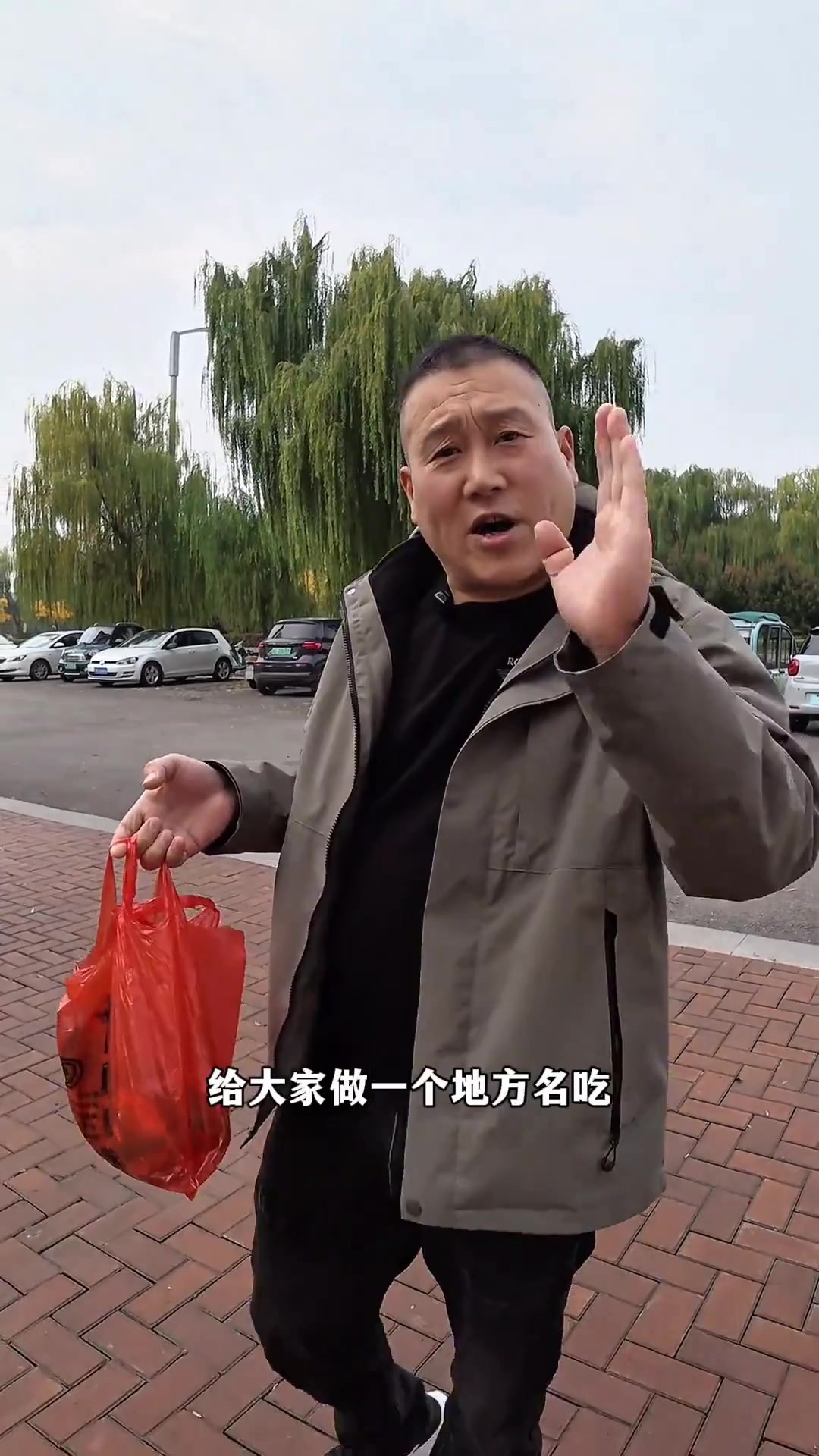 这样做的酸辣小鱼汤，喝起来真的很开胃