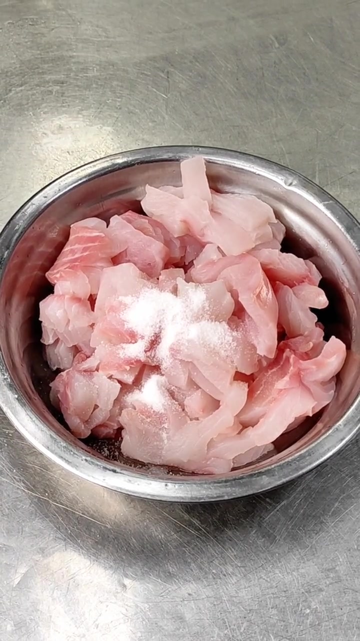 乌鱼试一下这样做，麻辣嫩滑