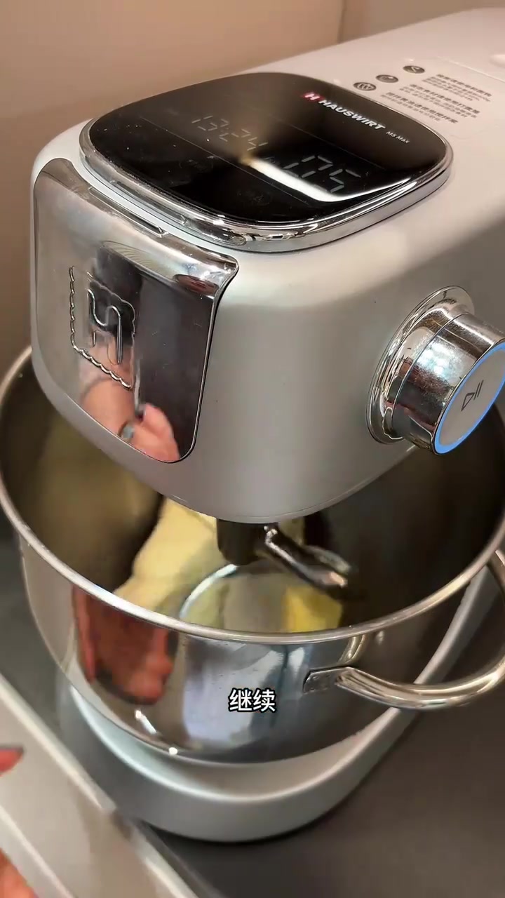 毛毛虫面包详细做法～