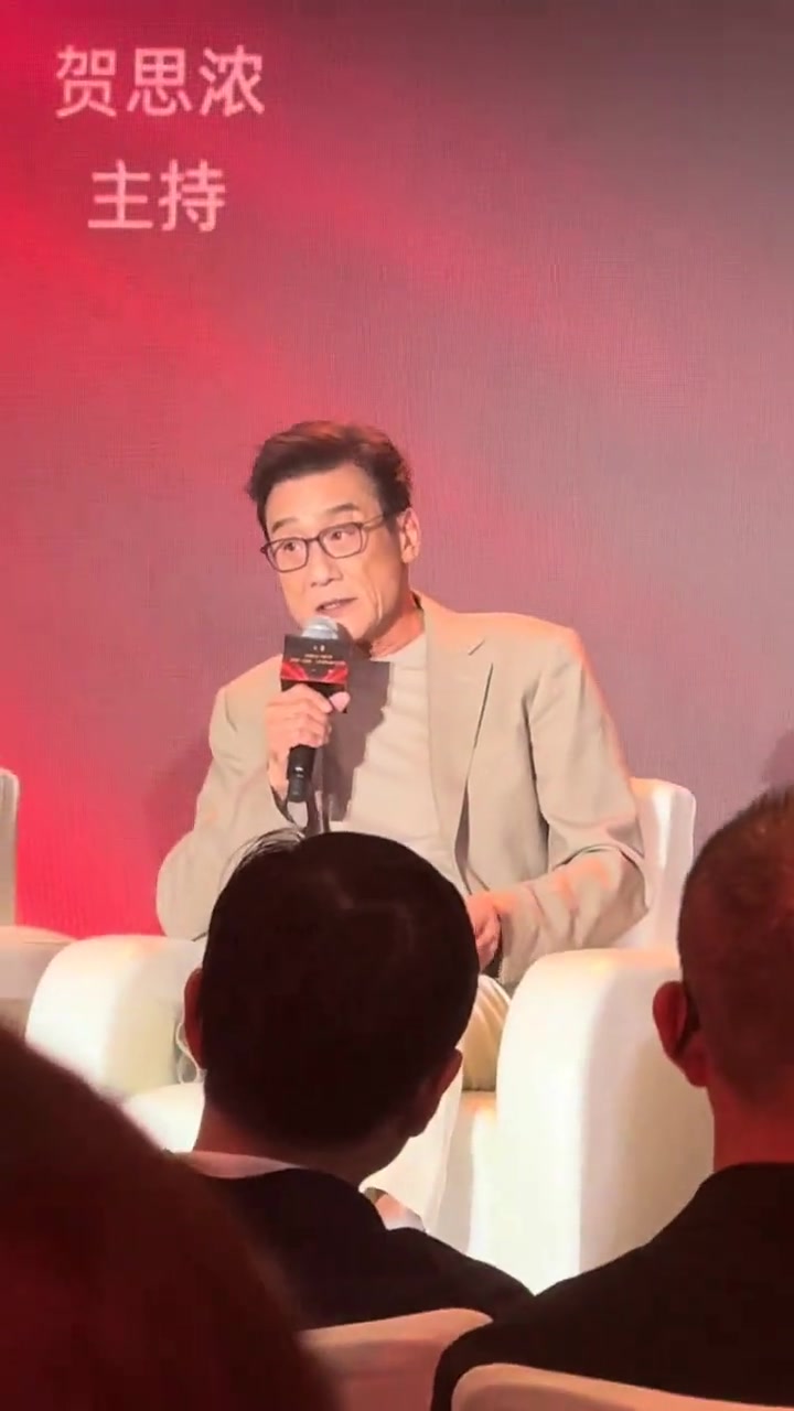 新生代演绎香港电影精神 梁家辉:香港电影的黄金时代在未来 梁家辉关锦鹏对谈香港电影新生代,