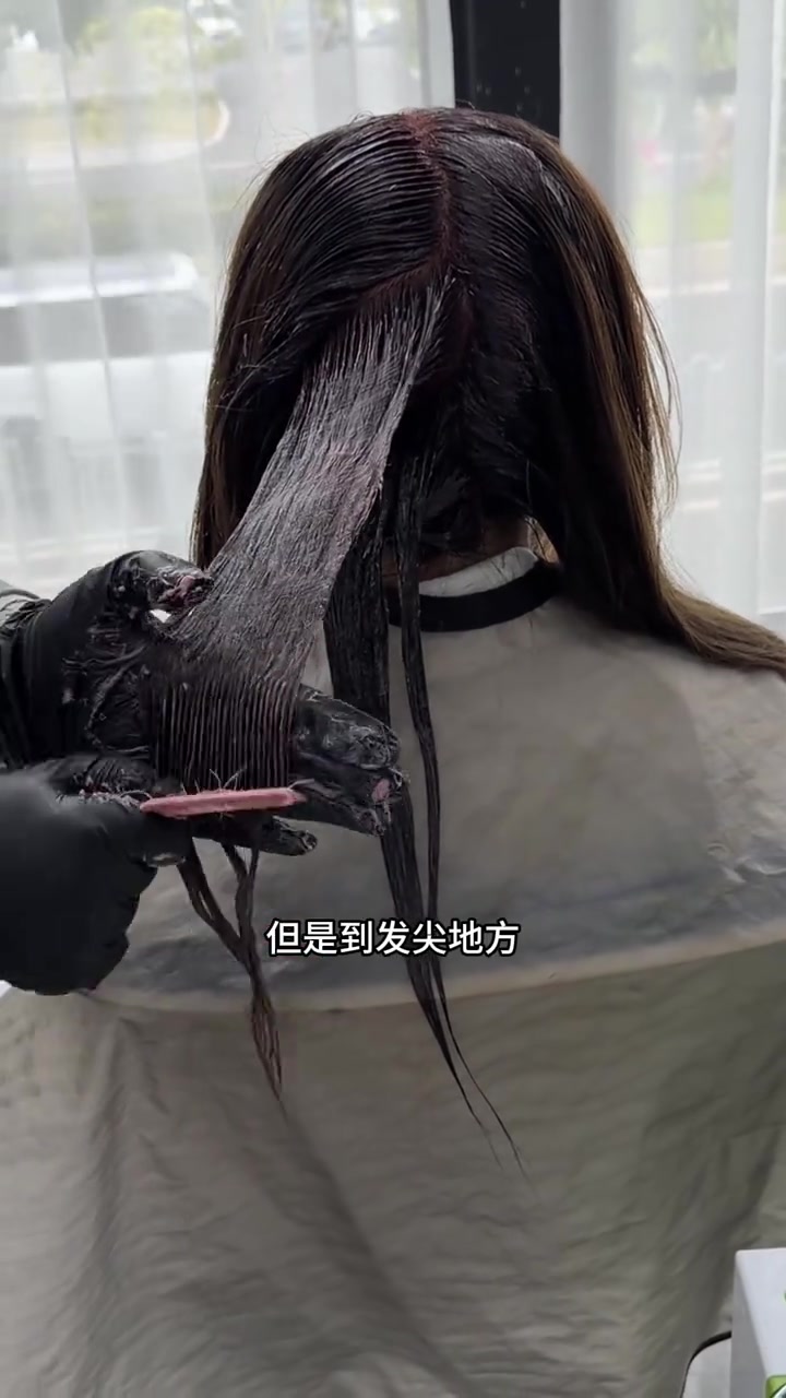 巨显白的树莓红棕色染发教程