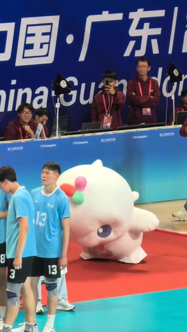 U20男排决赛，是哪只“大湾鸡”又颠狂了，狂啄米……