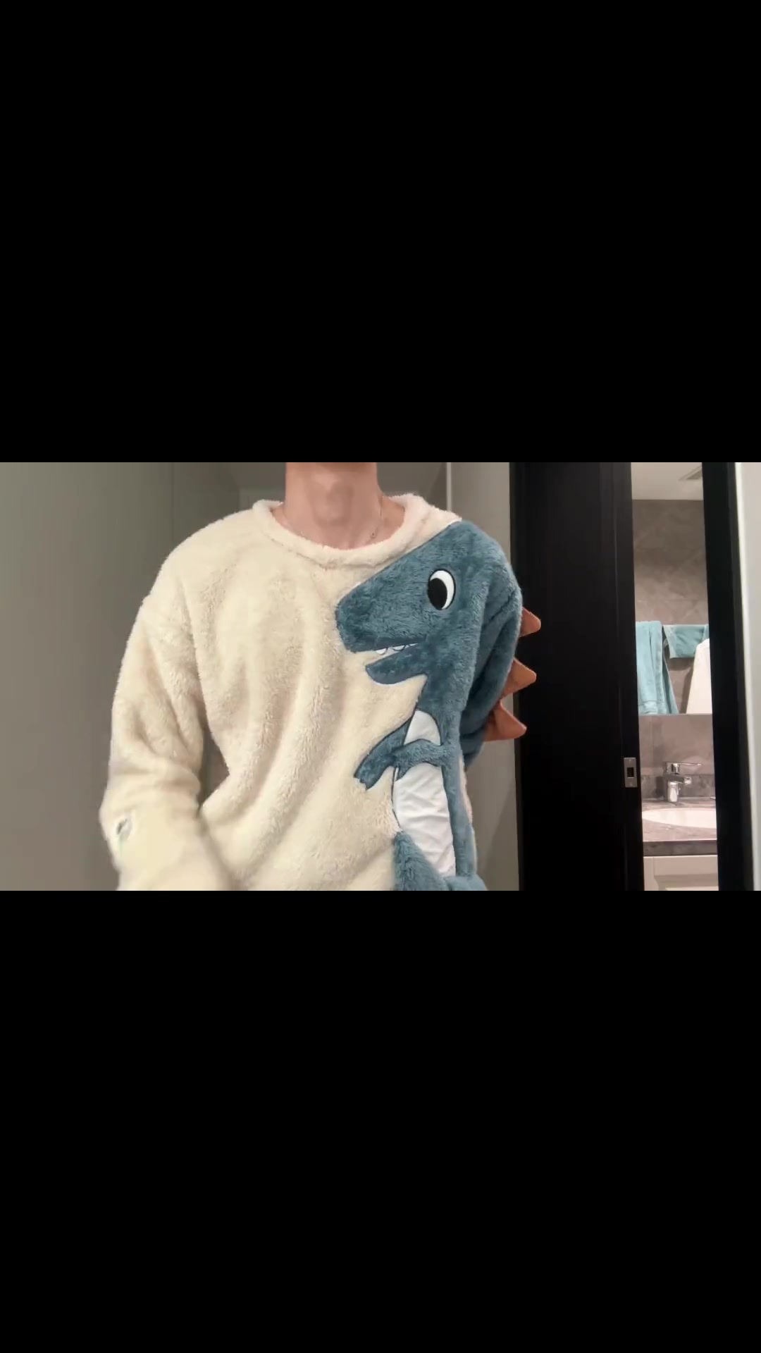 一个男生的锁骨可以有多A