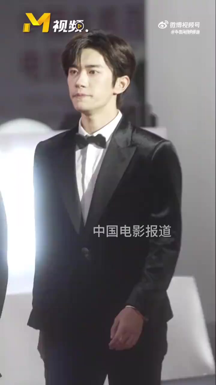 金鸡奖高清直拍新鲜送达,镜头下的他状态在线、气场全开,每一帧都值得反复回味