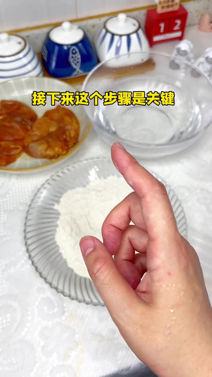 对不起了，我又复刻出你们家的香辣鸡腿堡，有手就会做！