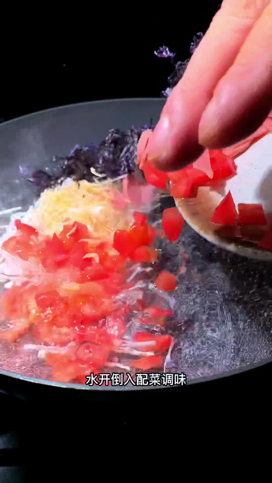 这才是酸辣鸡蛋汤好喝的做法，暖心又暖胃，简单易学