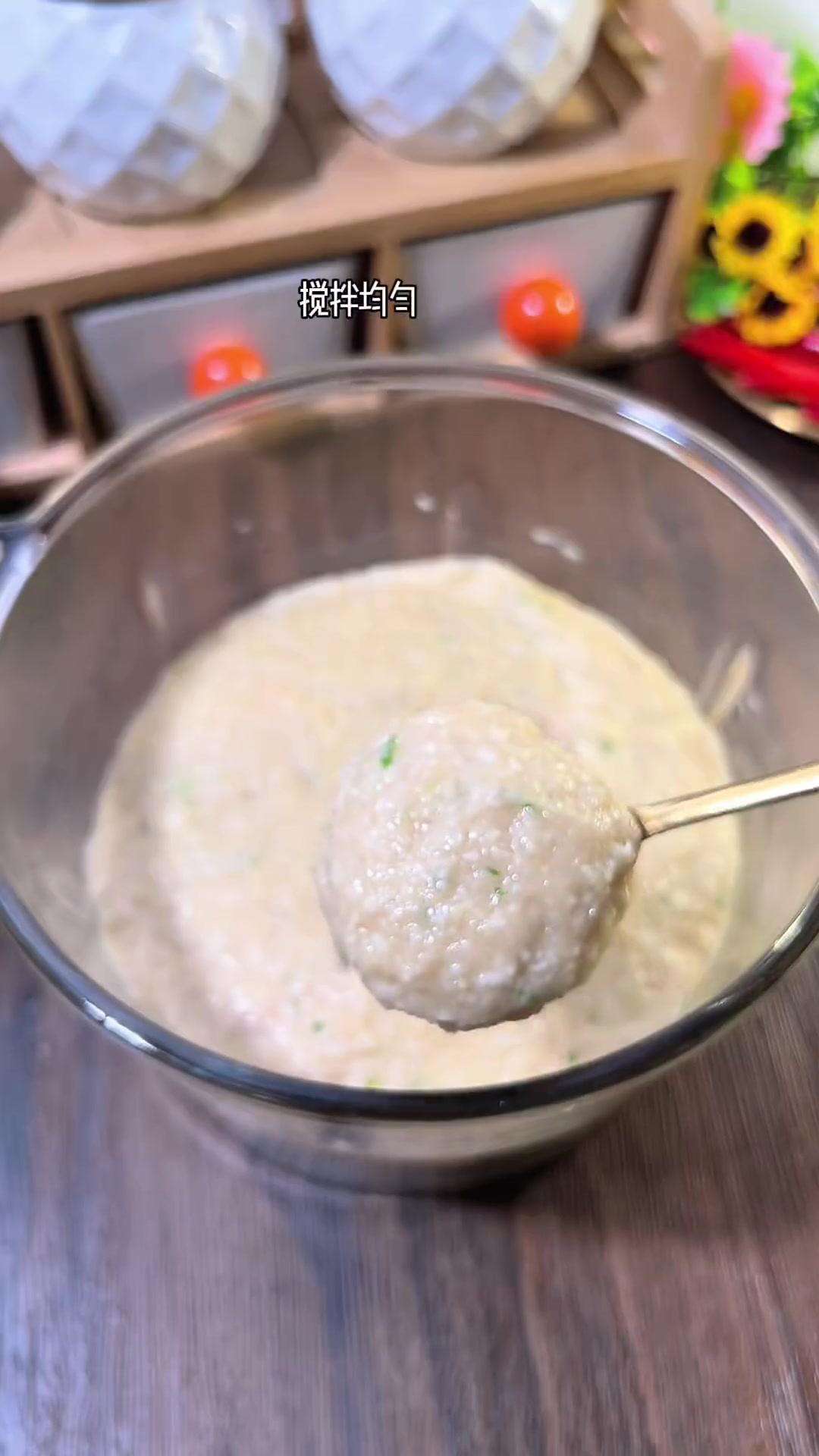 简单又好吃的鸡胸肉丸子做法来啦，鲜嫩Q弹，太好吃了
