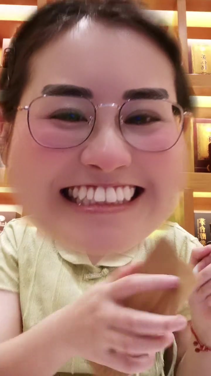 狗脚鸡萨码,您想喝点嘛?