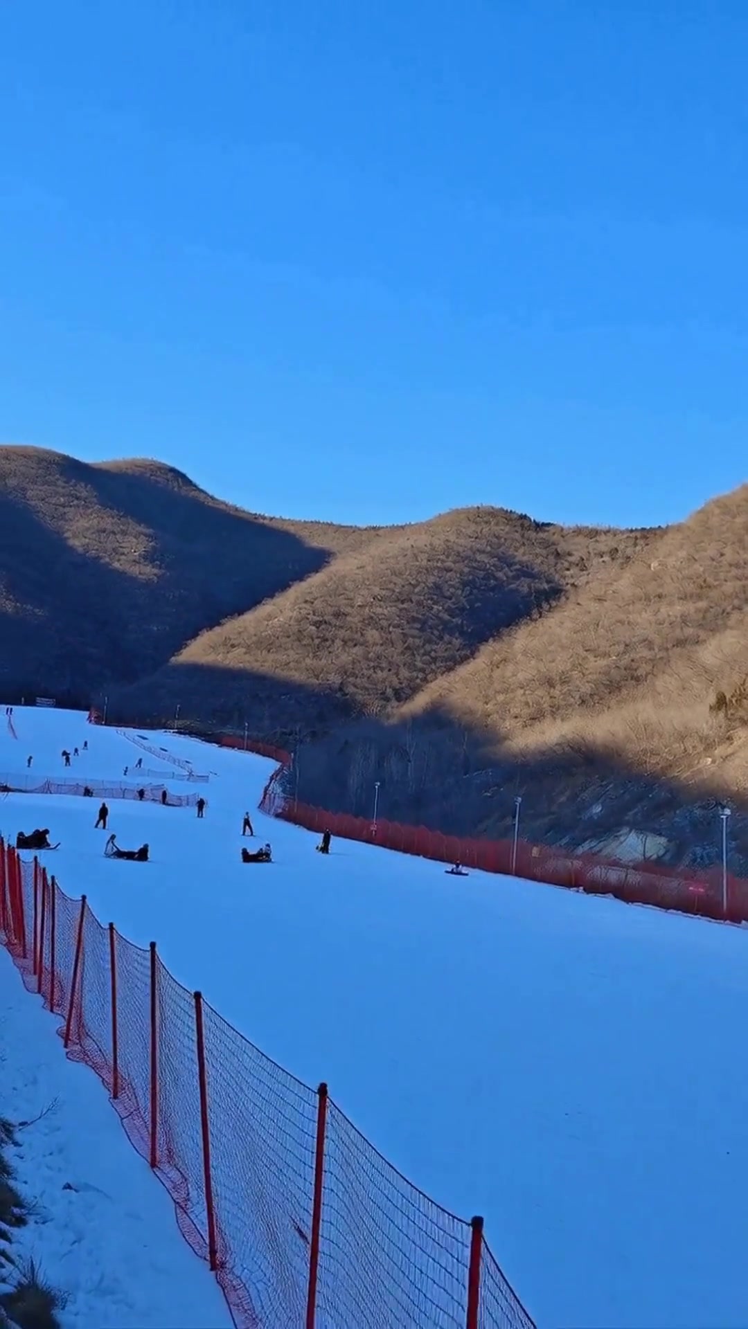 山东下雪必去4个神仙地!天鹅湖美到窒息,第3个绝了