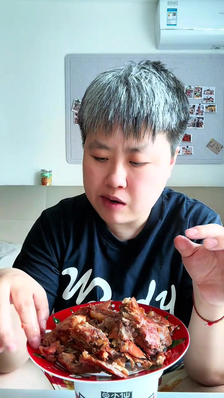 沈阳熏拌鸡架，好吃到让人停不下来