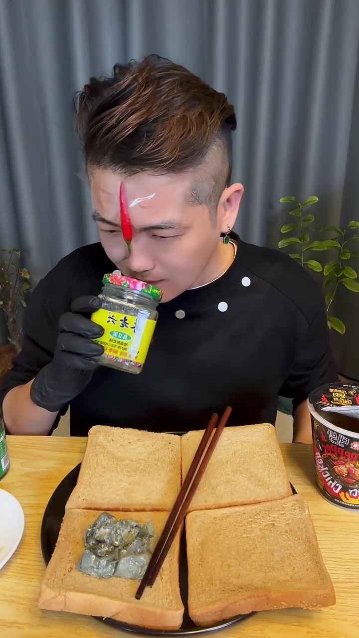 加强版老八秘制小汉堡!