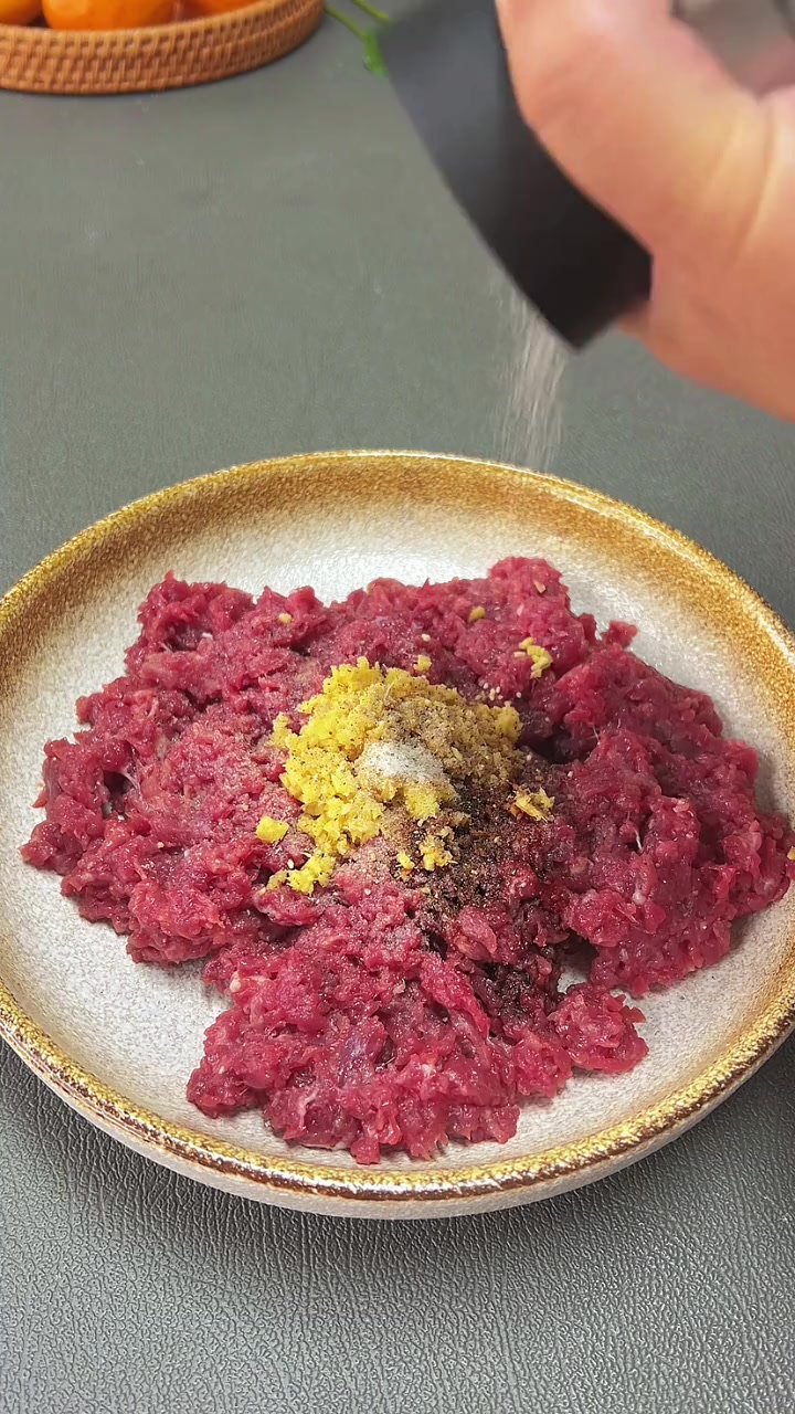 今天做的老北京传统小吃门钉肉饼