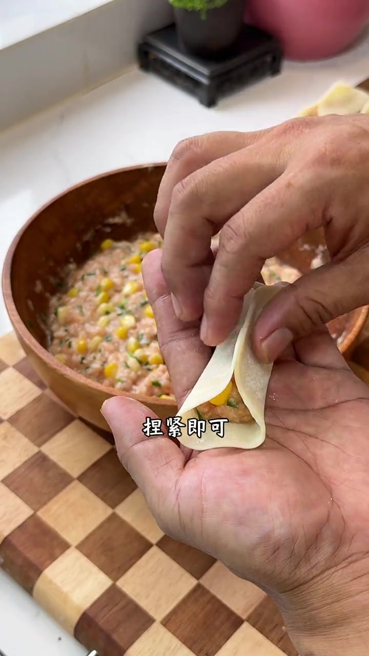 早餐锅贴做起来很简单