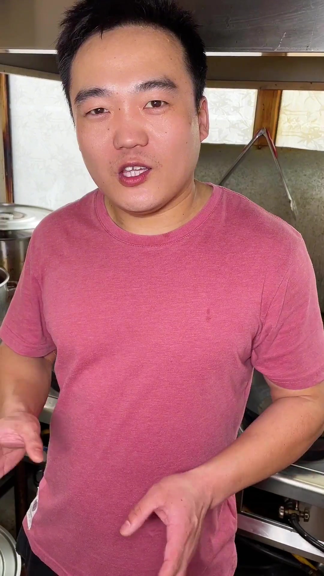 全辣汤、带牛肉条的纯鸡西刀削面,配鸡西辣菜,我是真服了!