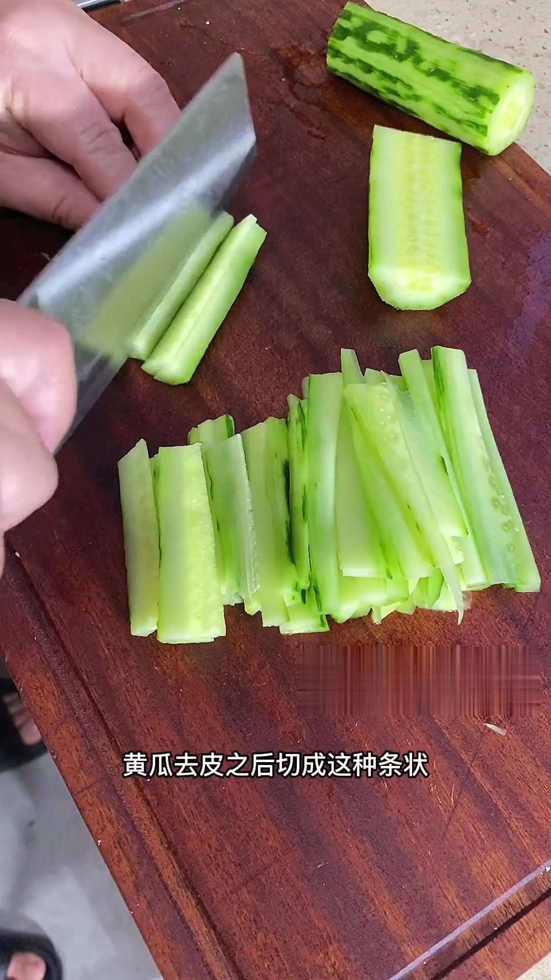 春游踏青必备的紫米饭团，好看又好吃，营养又丰富，当做早餐也是妥妥的