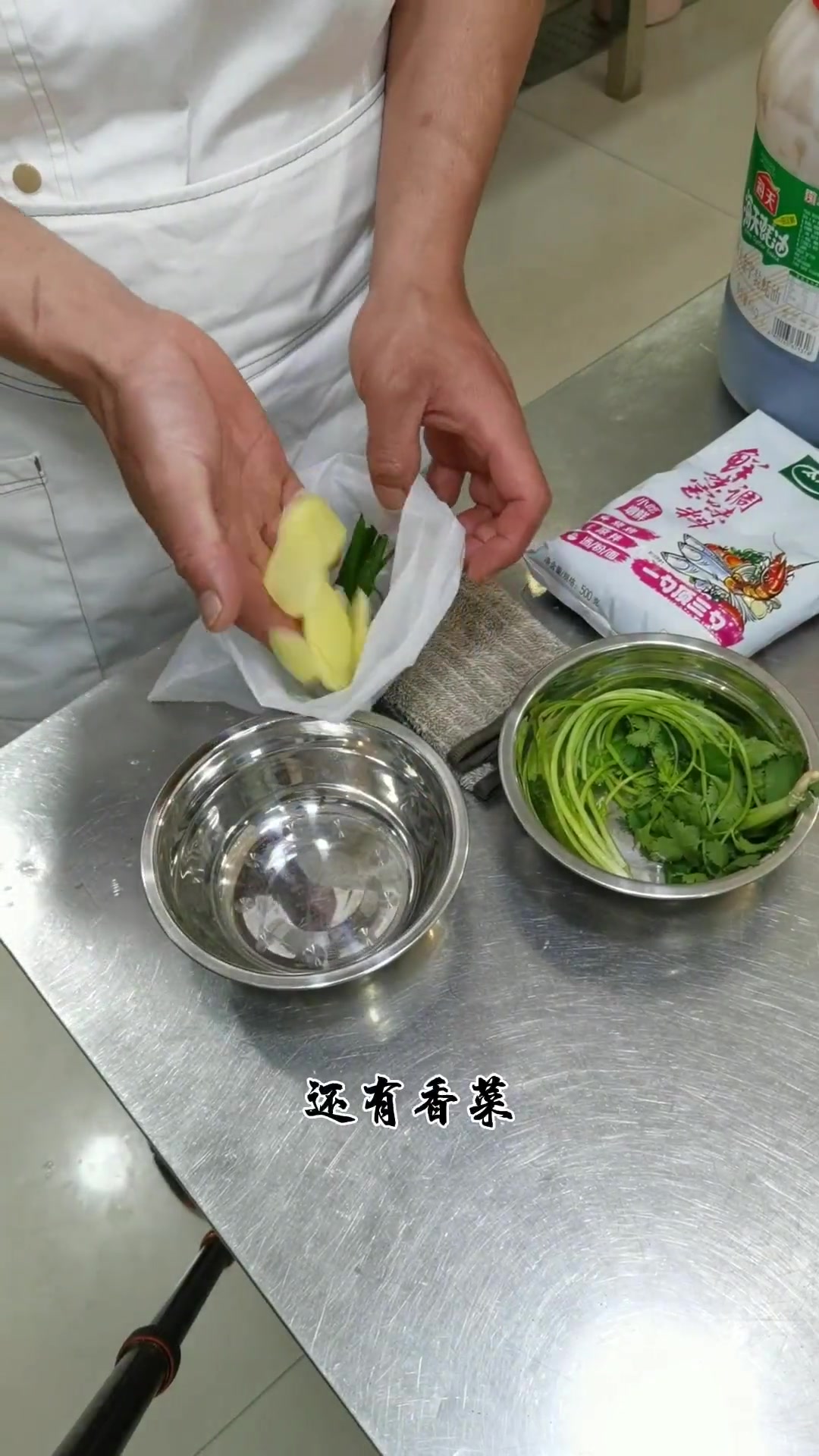 吃龙虾季节已经到了末班车，喜欢吃龙虾的老铁，可要抓紧时间咯