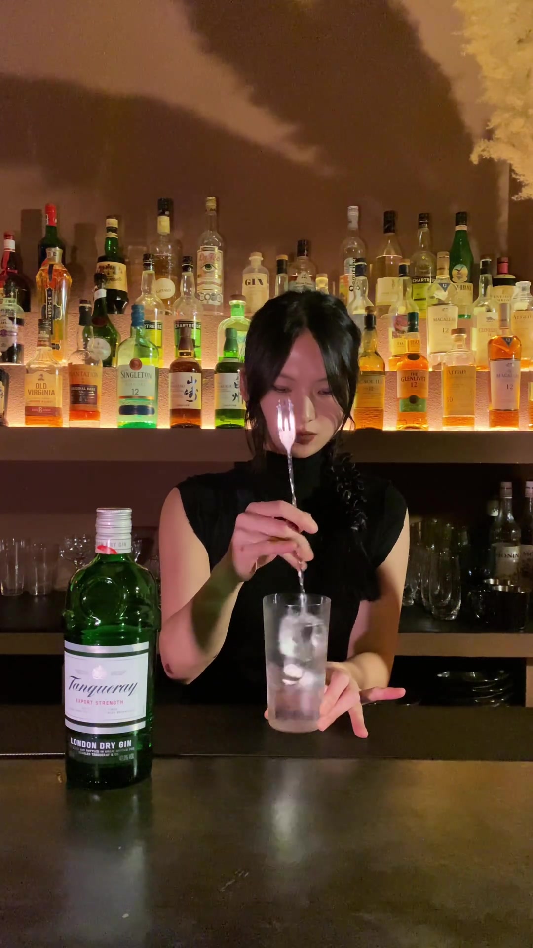 调一杯金汤力Gin&Tonic鸡尾酒