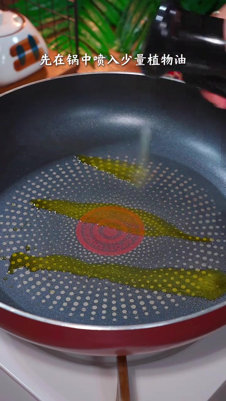 格陵兰比目鱼来自北大西洋冷水海域，肉质鲜嫩