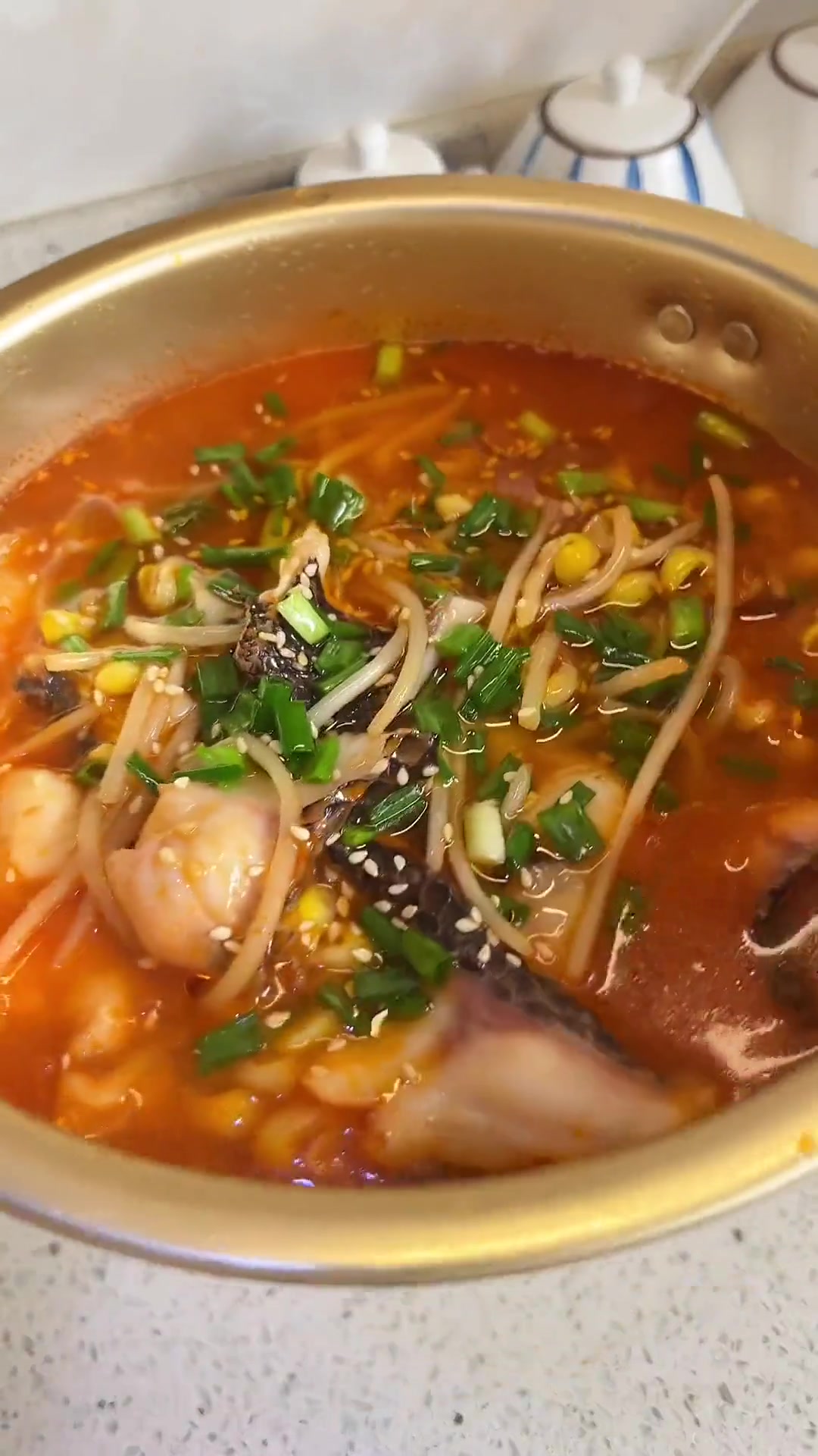 居家日常:番茄鱼和肉沫豆腐,小朋友吃饭积极