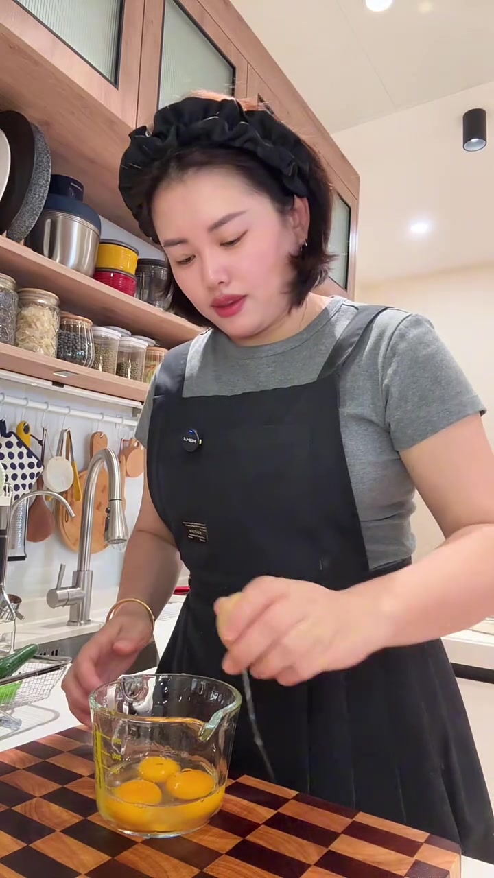 自己做的手擀面就是妈妈的味道！