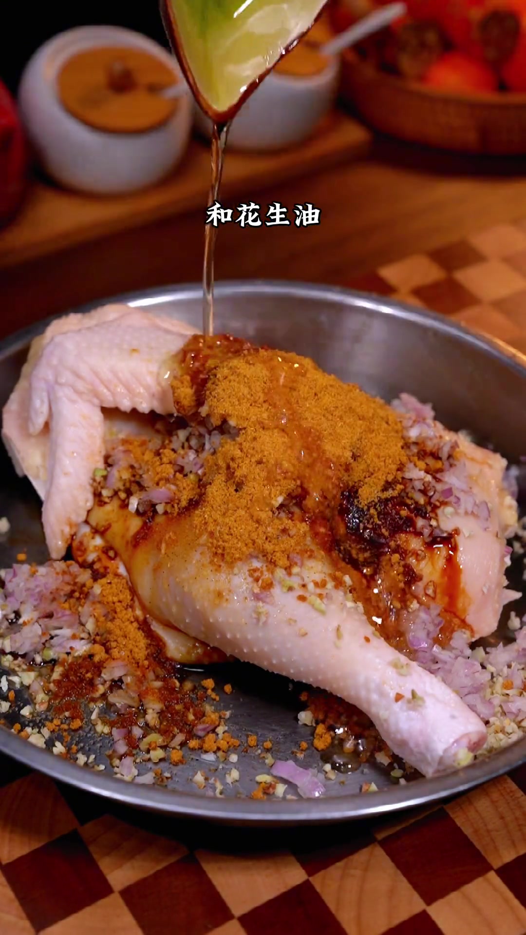 窑鸡是我们广东的风味美食，作宵夜吃太适合了