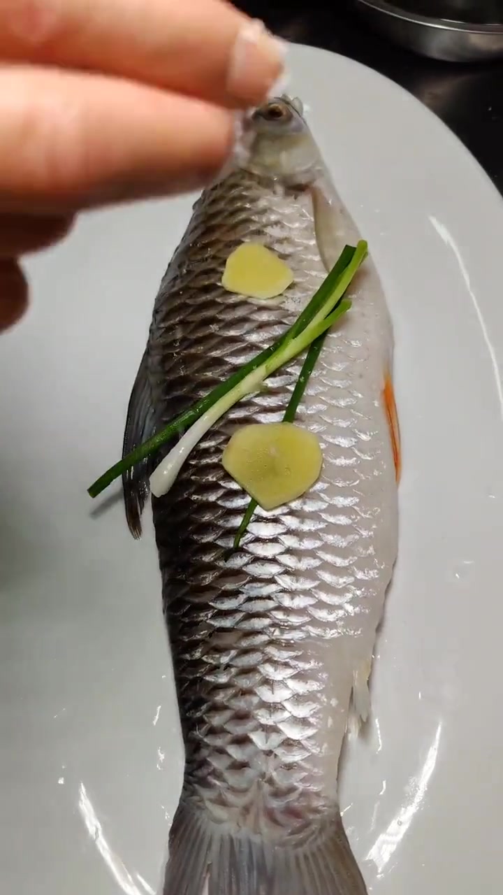 分享一个清蒸忘不了鱼的做法，操作简单易学一看就会的那种