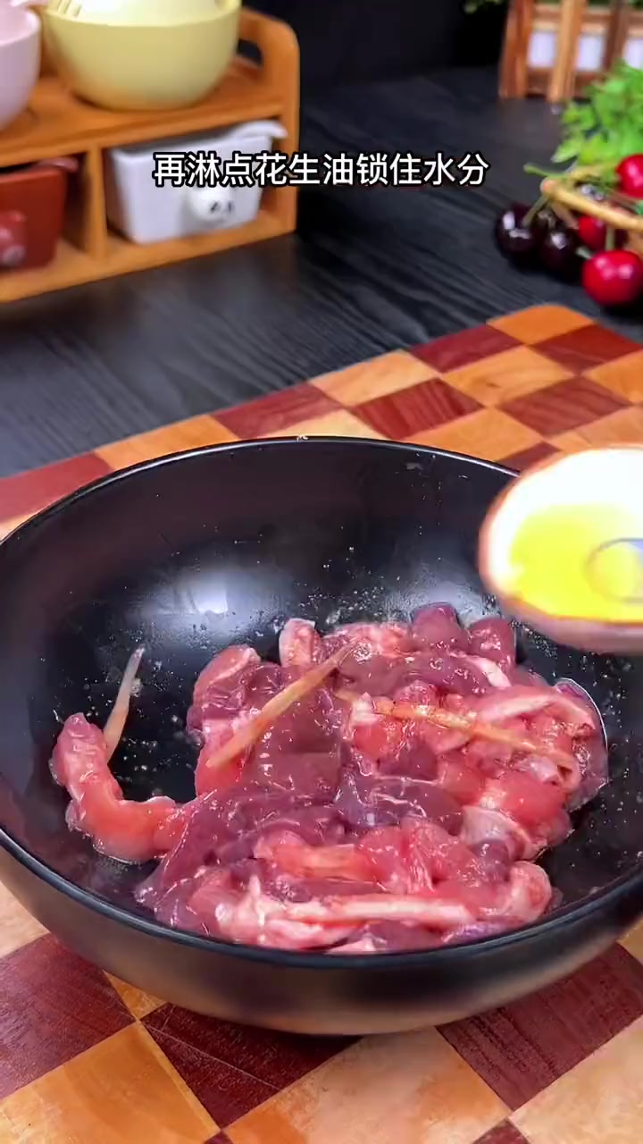 在我们广东，最常吃的早餐就是这个汤河粉