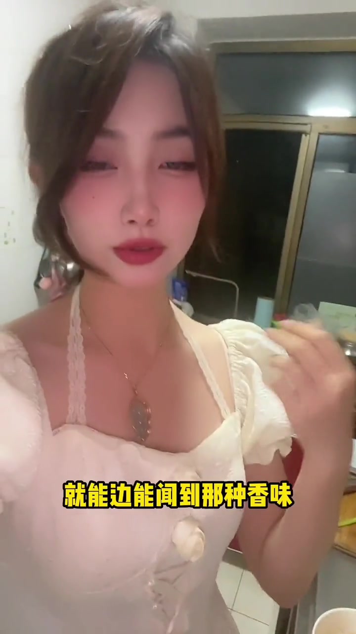 闺蜜就是靠着我教她的这道北京烤鸭吃法