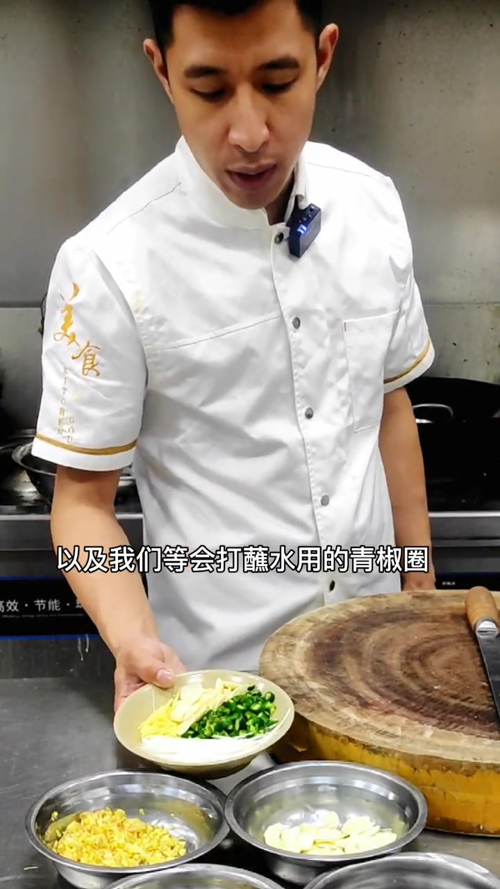 大家可以试试鱼火锅这种做法，既简单又好吃，汤鲜味美